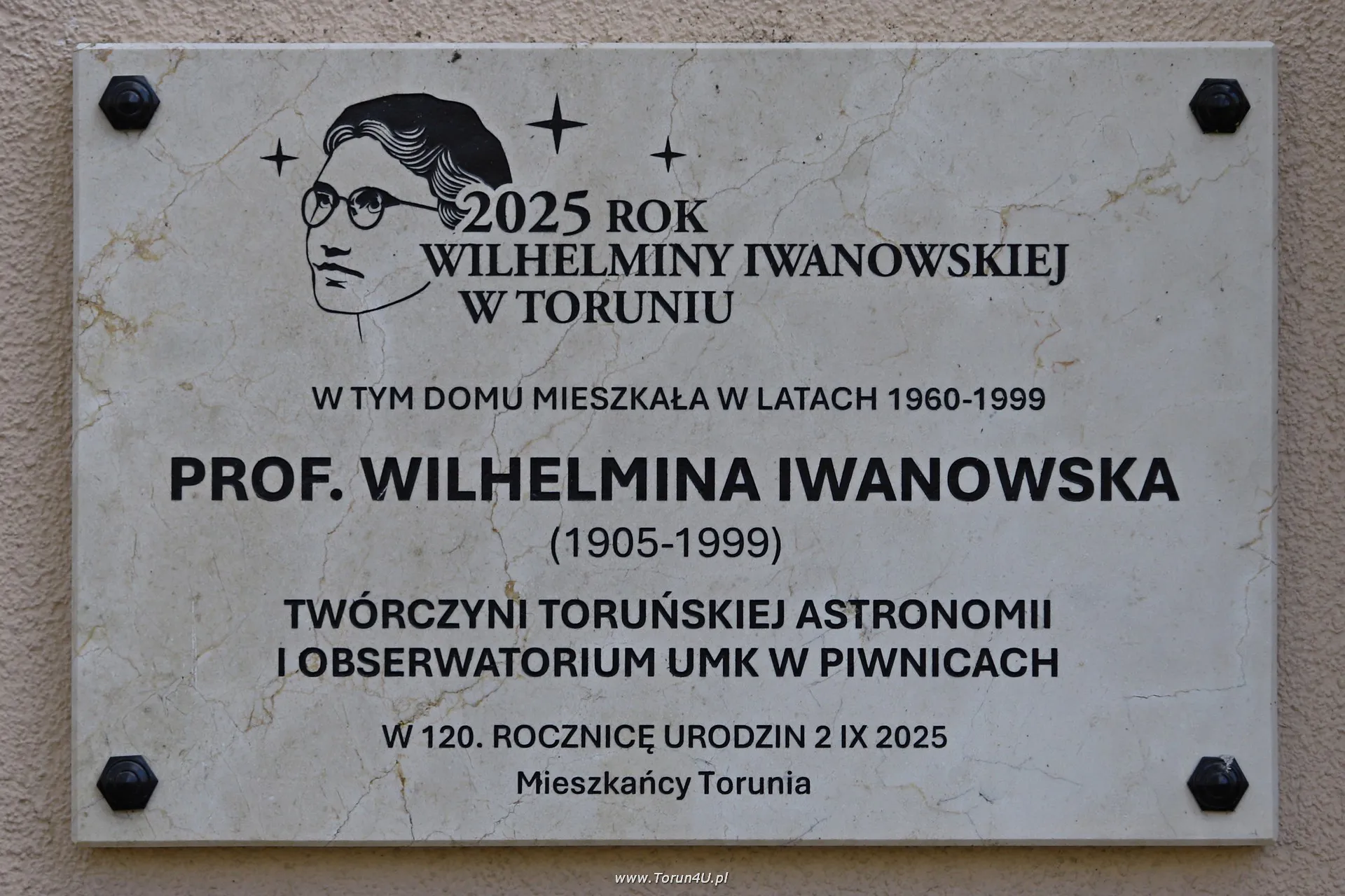 Tablica pamiątkowa Wilhelminy Iwanowskiej